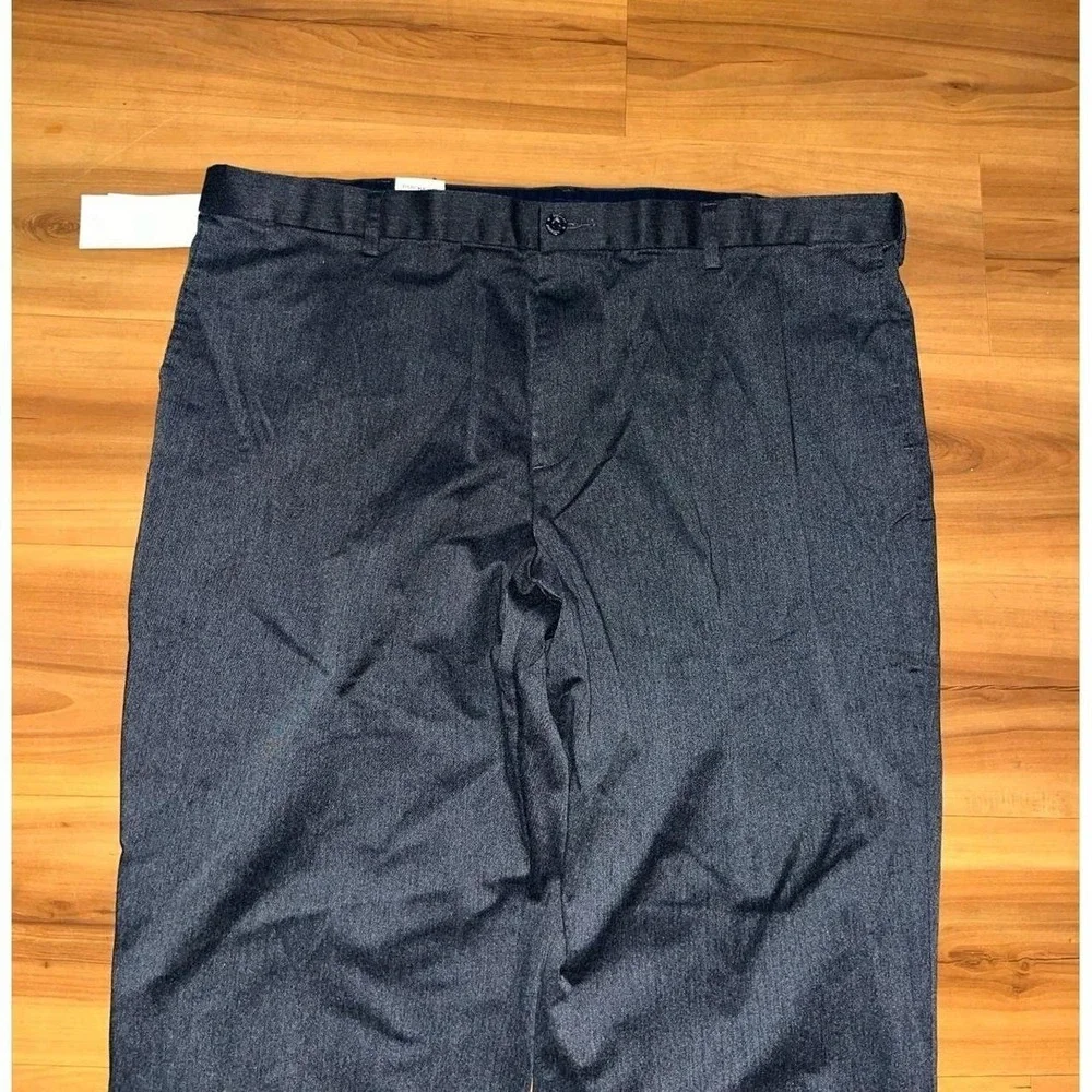 Mens NWT Dockers Relaxed Fit Comfort Khaki Stretch Business Casual Chino Pants